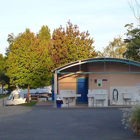 Camping de Tournus - Drole de cabane Extérieur photo