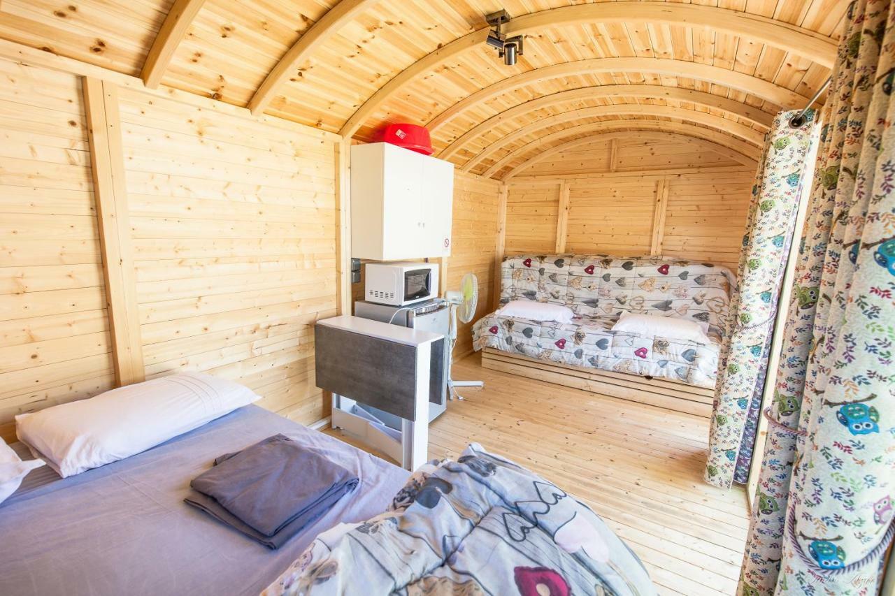 Camping de Tournus - Drole de cabane Extérieur photo