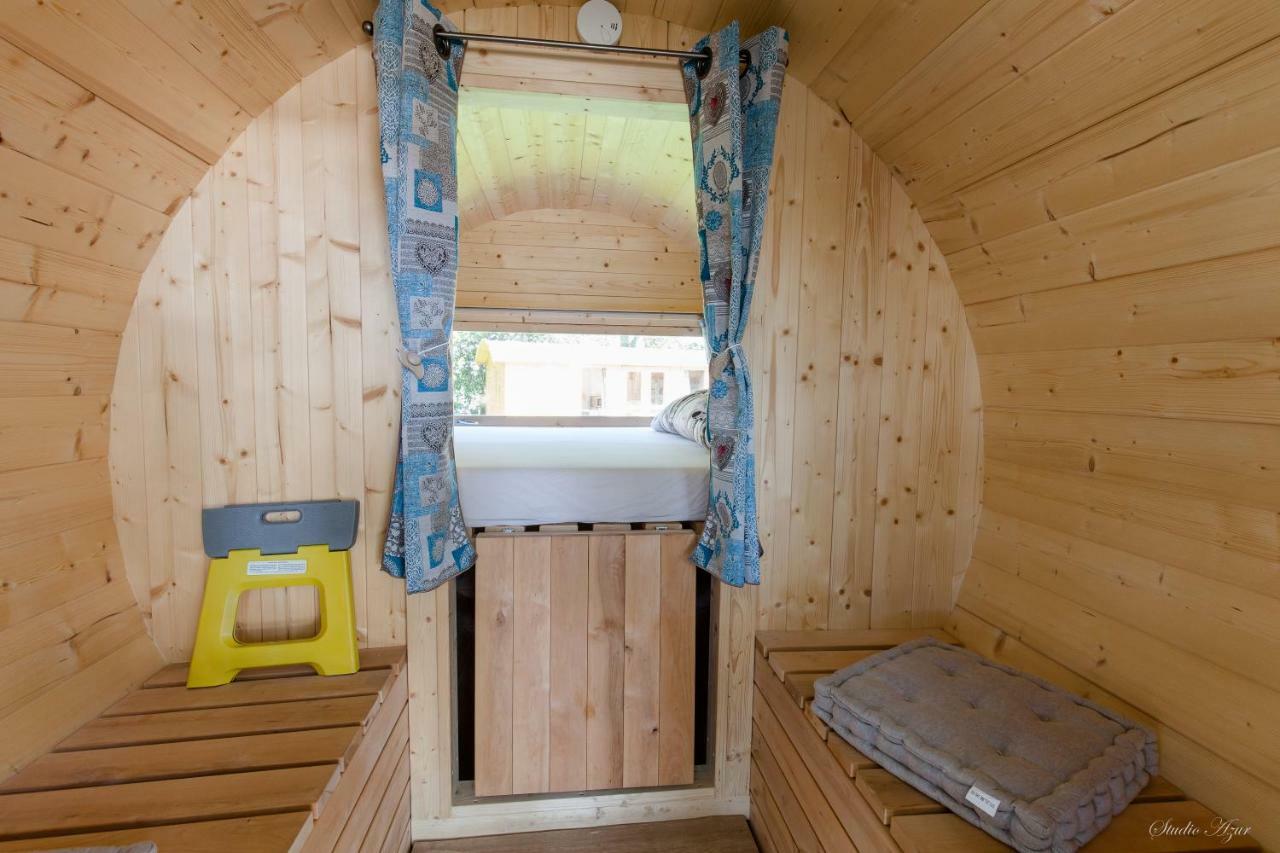 Camping de Tournus - Drole de cabane Extérieur photo